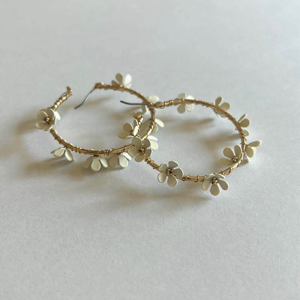White flower earrings, gold, hoops, Altar’d state